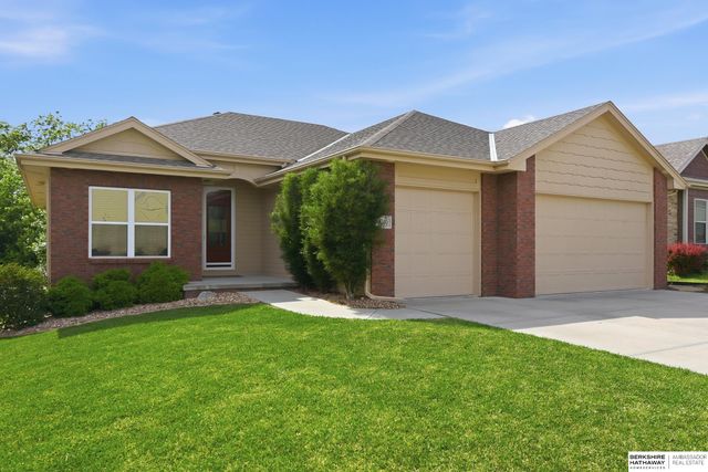 9010 S 21st Street, Bellevue, NE 68147
