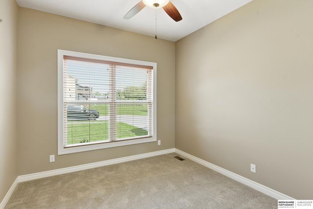 9010 S 21st Street, Bellevue, NE 68147