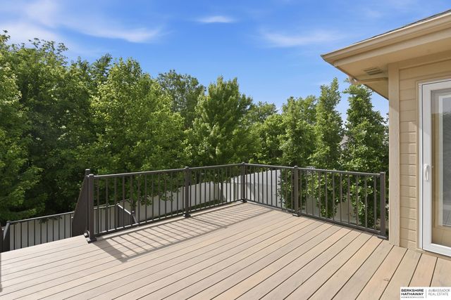 9010 S 21st Street, Bellevue, NE 68147