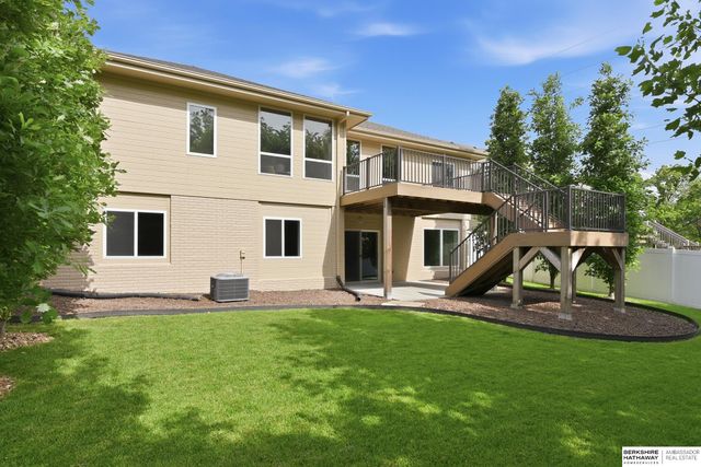 9010 S 21st Street, Bellevue, NE 68147
