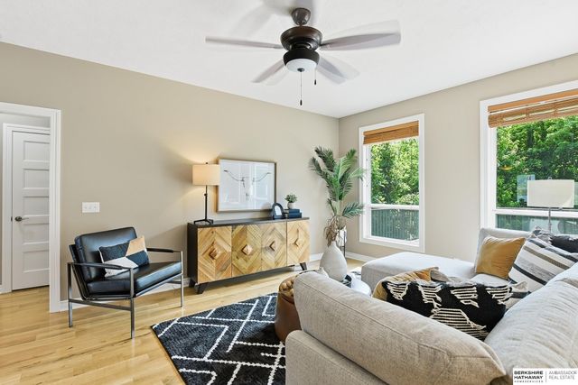 9010 S 21st Street, Bellevue, NE 68147