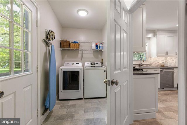 3 STRATHMORE PL, Princeton Junction, NJ 08550