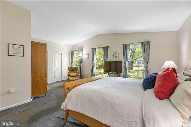 3 STRATHMORE PL, Princeton Junction, NJ 08550
