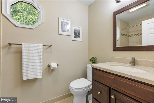 3 STRATHMORE PL, Princeton Junction, NJ 08550