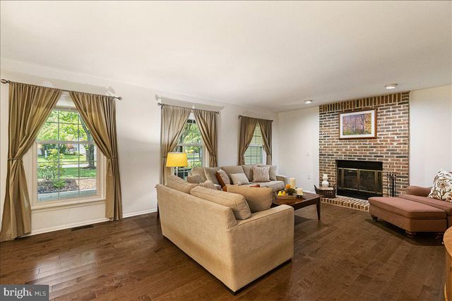 3 STRATHMORE PL, Princeton Junction, NJ 08550