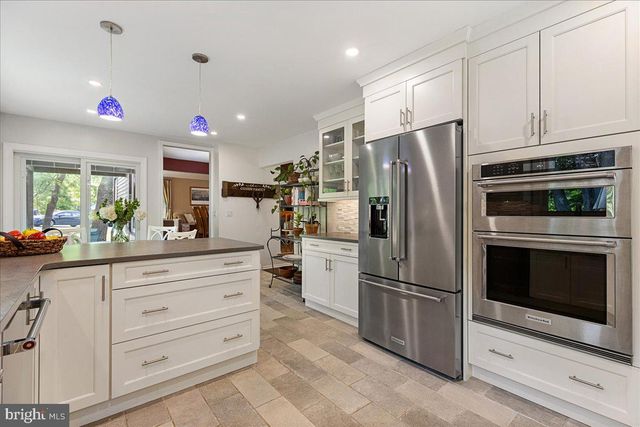 3 STRATHMORE PL, Princeton Junction, NJ 08550