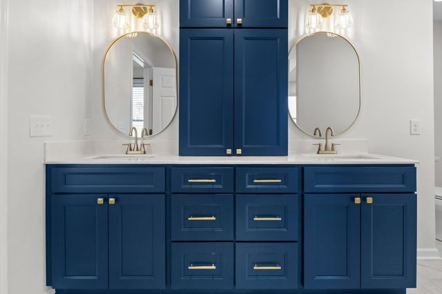 1024 E Piney Rd, Dickson, TN 37055