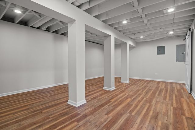 1024 E Piney Rd, Dickson, TN 37055