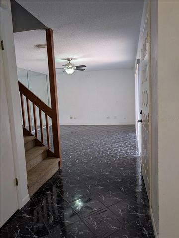 8114 N OAK TRACE WAY N D, Tampa, FL 33634