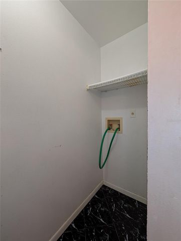 8114 N OAK TRACE WAY N D, Tampa, FL 33634