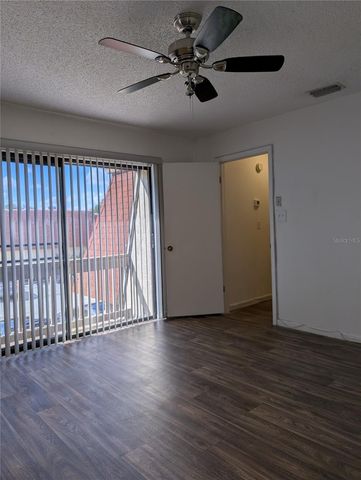 8114 N OAK TRACE WAY N D, Tampa, FL 33634