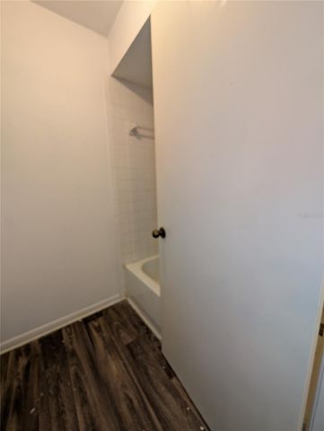 8114 N OAK TRACE WAY N D, Tampa, FL 33634