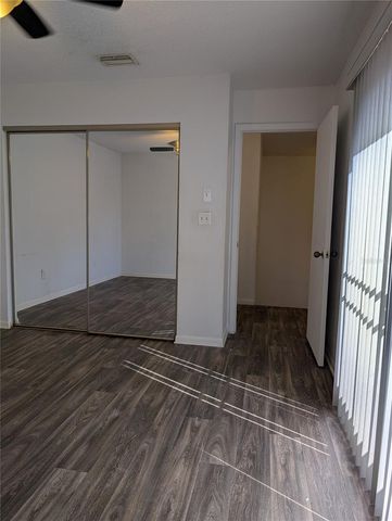 8114 N OAK TRACE WAY N D, Tampa, FL 33634