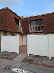 8114 N OAK TRACE WAY N D, Tampa, FL 33634