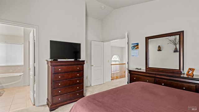 719 Riesling Ct, Petaluma, CA 94954