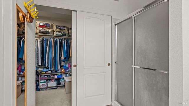 719 Riesling Ct, Petaluma, CA 94954