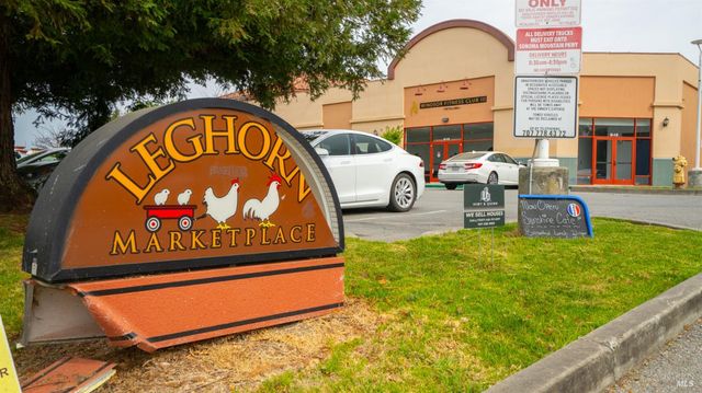 719 Riesling Ct, Petaluma, CA 94954