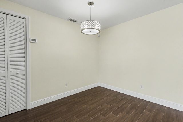1250 SW 113th Terrace 204, Pembroke Pines, FL 33025