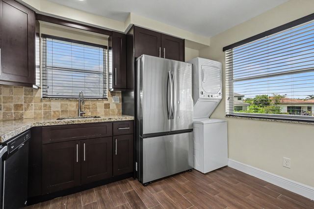 1250 SW 113th Terrace 204, Pembroke Pines, FL 33025