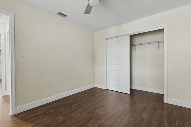 1250 SW 113th Terrace 204, Pembroke Pines, FL 33025