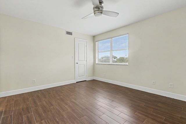 1250 SW 113th Terrace 204, Pembroke Pines, FL 33025