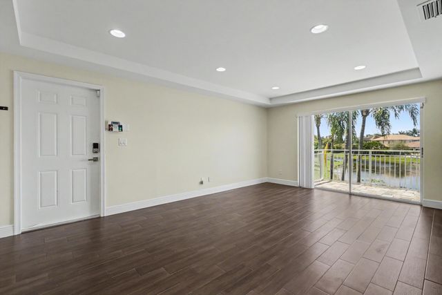 1250 SW 113th Terrace 204, Pembroke Pines, FL 33025