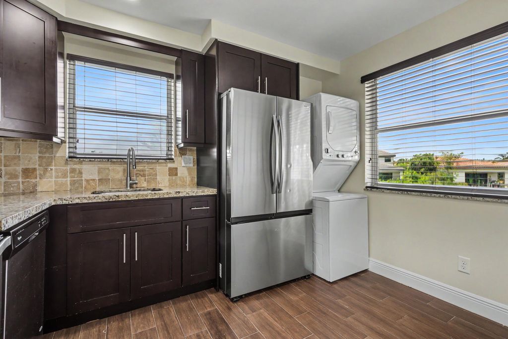 1250 SW 113th Terrace 204, Pembroke Pines, FL 33025
