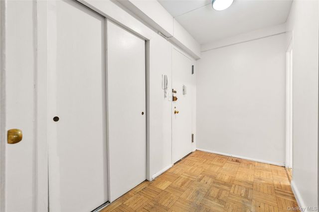 225 Adams Street H-1, Brooklyn, NY 11201