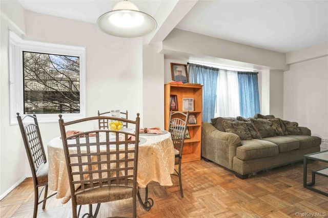 225 Adams Street H-1, Brooklyn, NY 11201