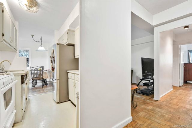 225 Adams Street H-1, Brooklyn, NY 11201