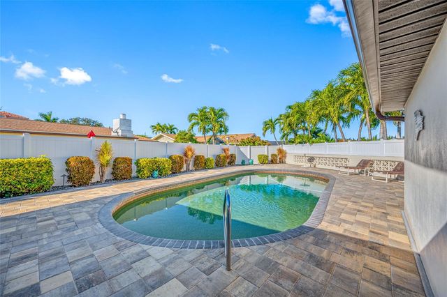 1101 80TH STREET COURT S, St Petersburg, FL 33707