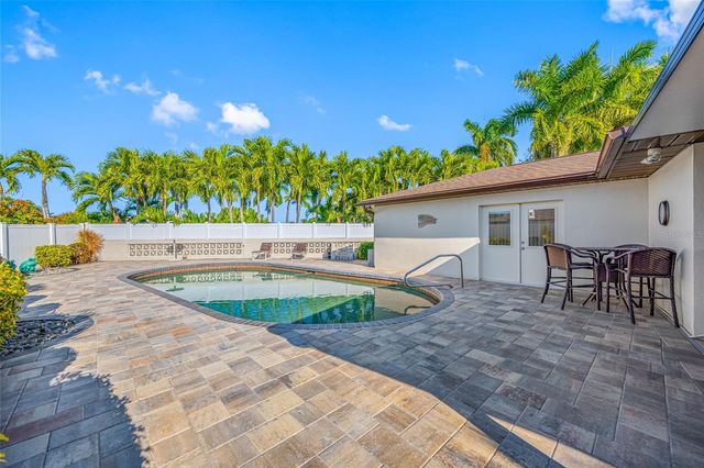 1101 80TH STREET COURT S, St Petersburg, FL 33707