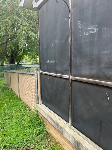 1616 Quail Hollow Drive, Cambridge, OH 43725