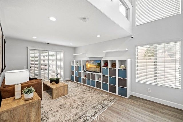 18 Cagney, Lake Forest (el Toro), CA 92610