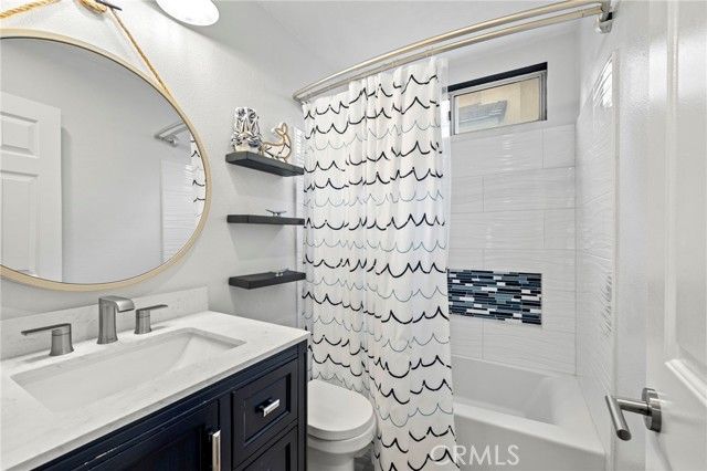 18 Cagney, Lake Forest (el Toro), CA 92610