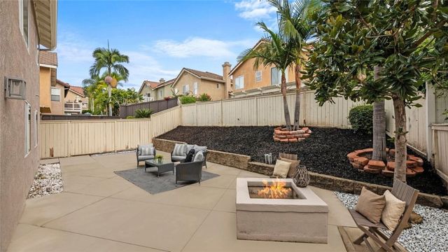 18 Cagney, Lake Forest (el Toro), CA 92610