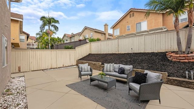 18 Cagney, Lake Forest (el Toro), CA 92610