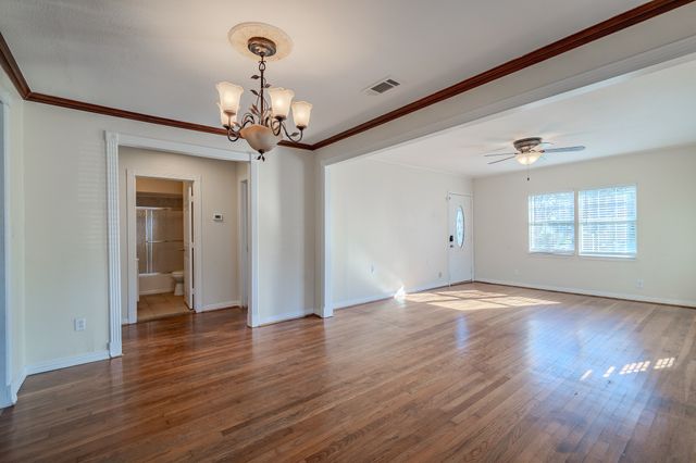 1107 Ferndale Avenue, Dallas, TX 75224