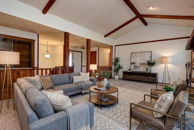 5532 S Roanoke Avenue, Springfield, MO 65810