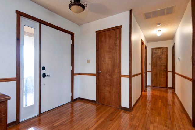 5532 S Roanoke Avenue, Springfield, MO 65810