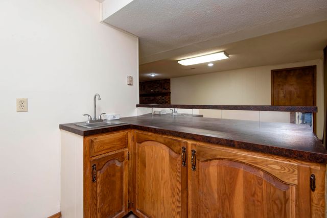 5532 S Roanoke Avenue, Springfield, MO 65810