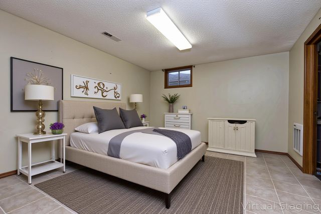 5532 S Roanoke Avenue, Springfield, MO 65810