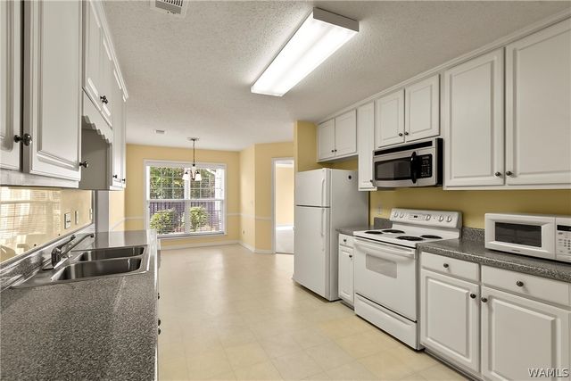 2020 Cross Creek, Tuscaloosa, AL 35404