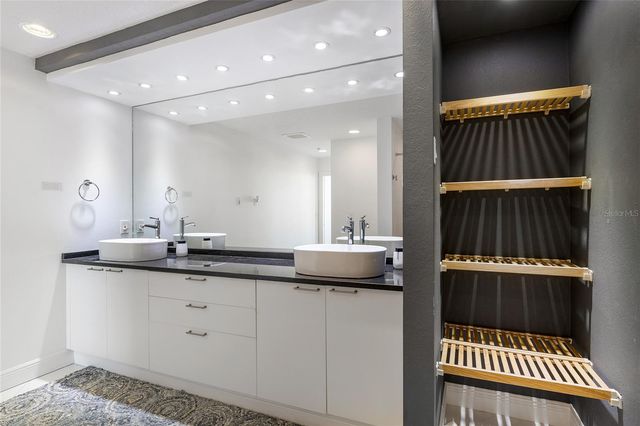 226 5TH AVENUE N 601, St Petersburg, FL 33701