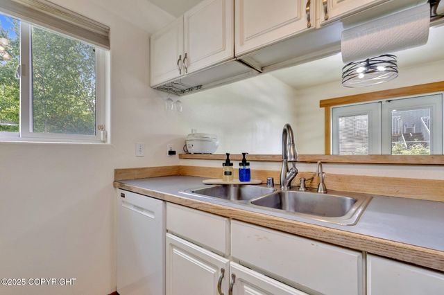 4160 Crannog Street, Anchorage, AK 99502