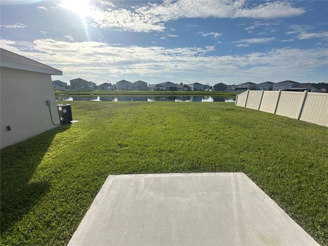 16626 MOSAIC OAR DRIVE, Wimauma, FL 33598