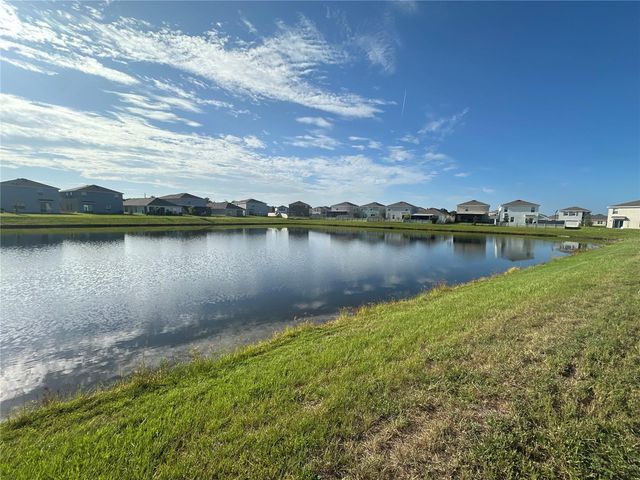 16626 MOSAIC OAR DRIVE, Wimauma, FL 33598