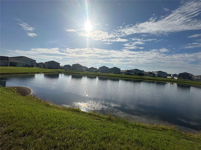 16626 MOSAIC OAR DRIVE, Wimauma, FL 33598