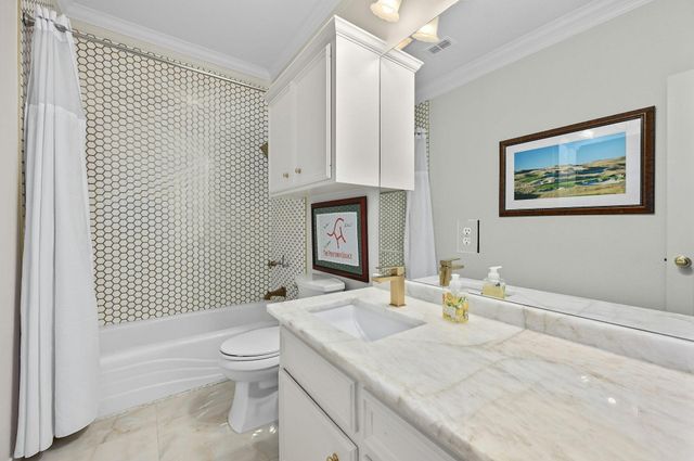 2712 Hillview Green LN, Austin, TX 78703
