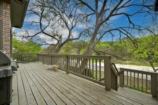 2712 Hillview Green LN, Austin, TX 78703